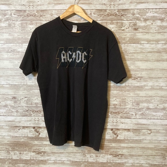 Tops | Acdc Graphic Band Tshirt | Poshmark